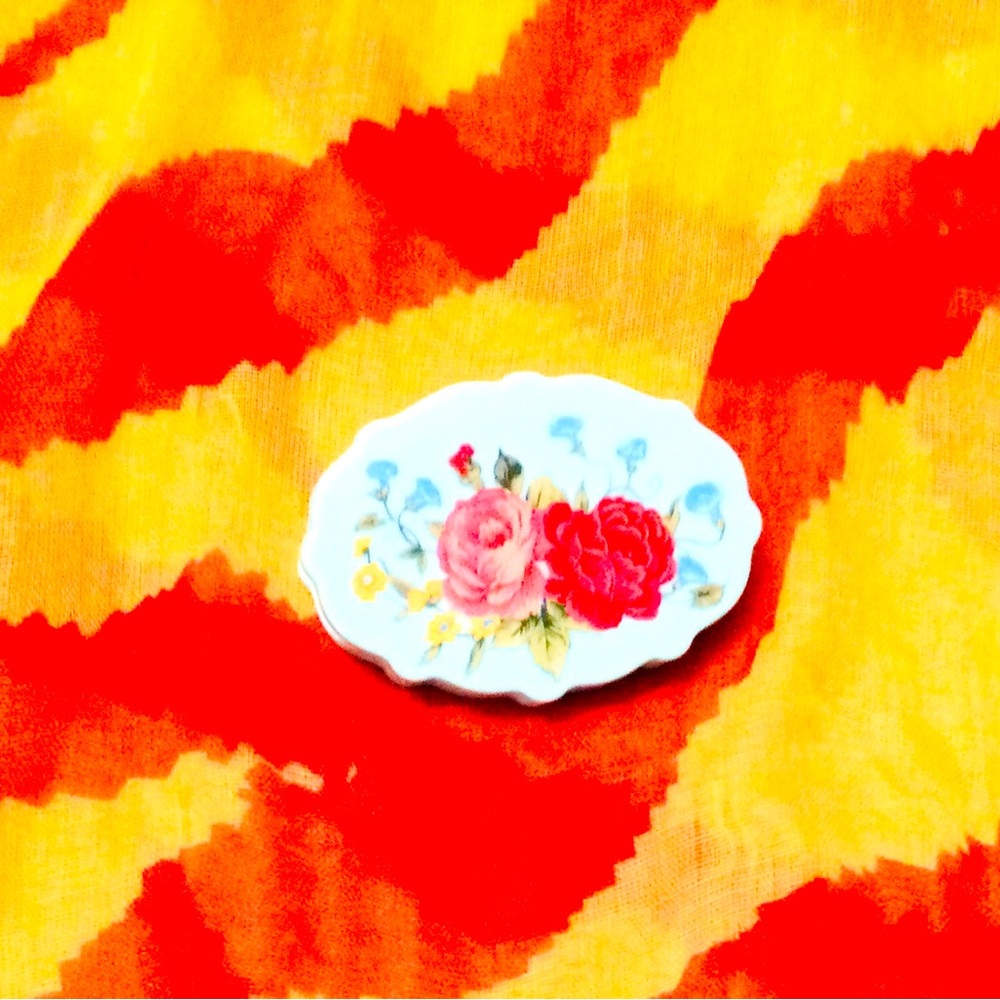 Floral Blue ~ Purse or accessory clip!